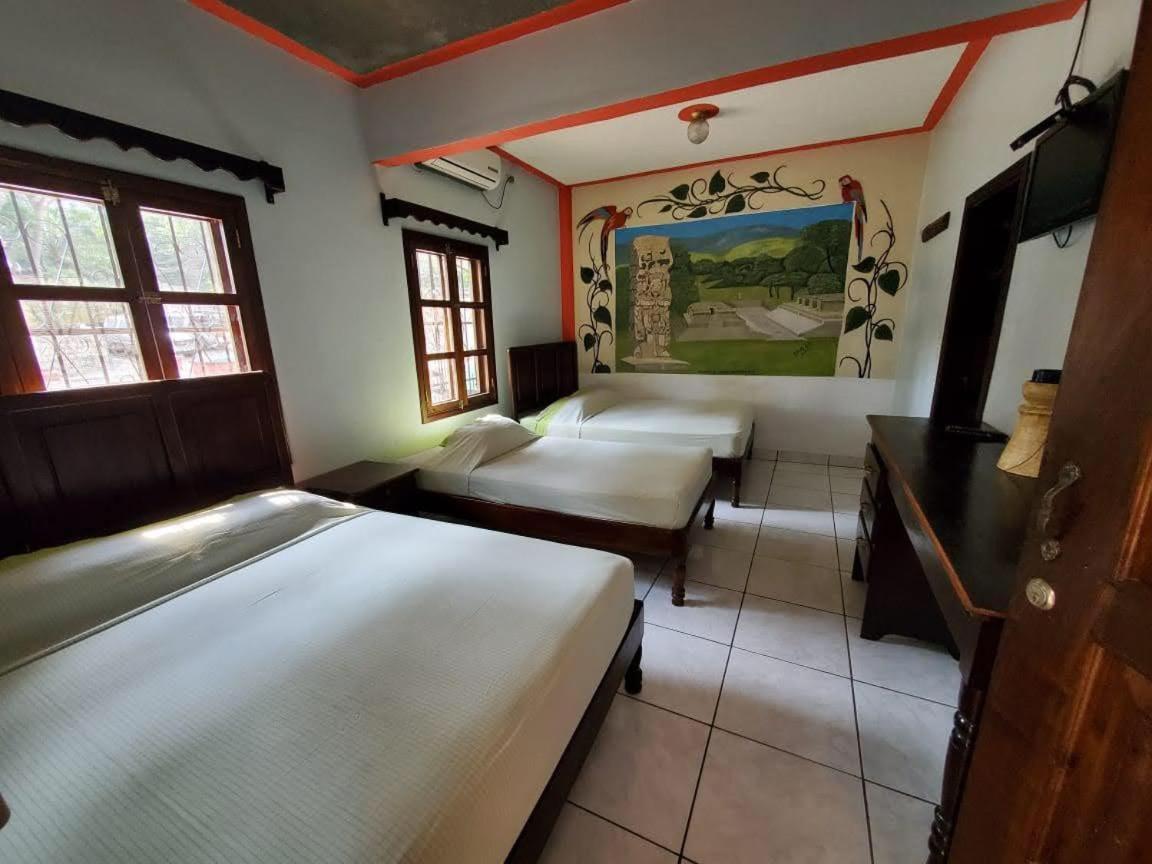 Hotel & Hostal Yaxkin Copán 외부 사진