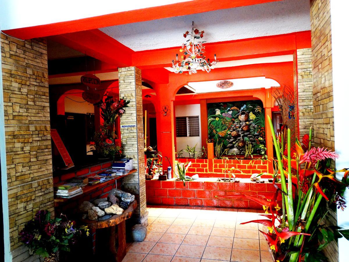 Hotel & Hostal Yaxkin Copán 외부 사진